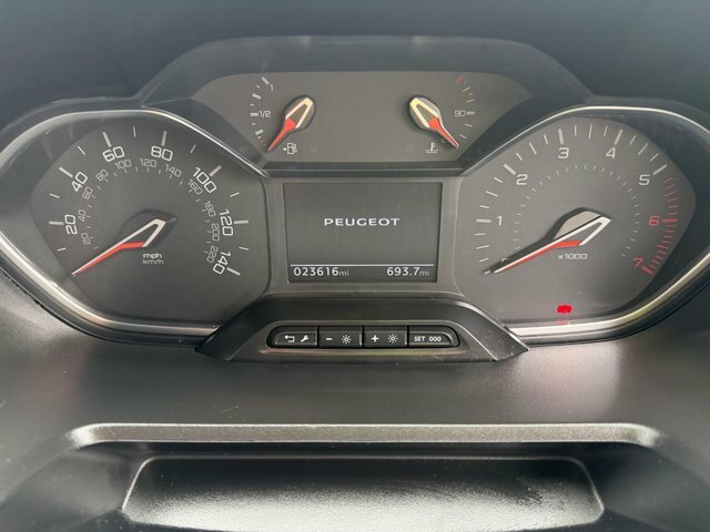 Peugeot Partner Bluehdi 1000 Professional Premium White #5