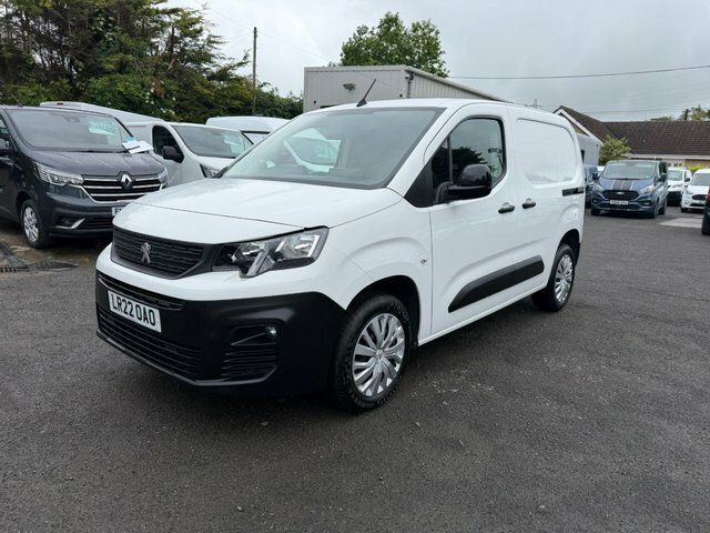 Peugeot Partner Bluehdi 1000 Professional Premium White