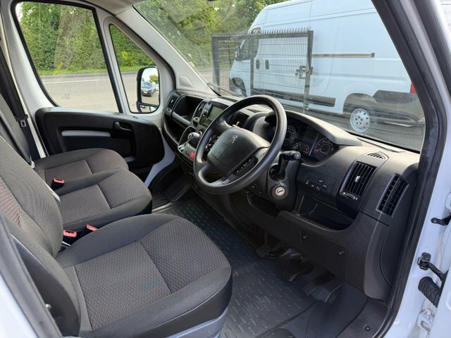 Peugeot Boxer Bluehdi 335 Professional Panel White #3