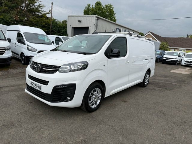 Vauxhall Vivaro Turbo D 2900 Sportive White