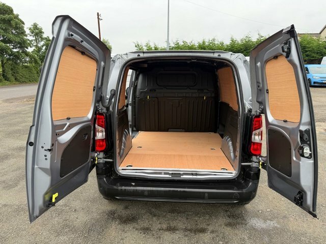 Peugeot Partner Bluehdi 1000 Professional Premium Grey #5