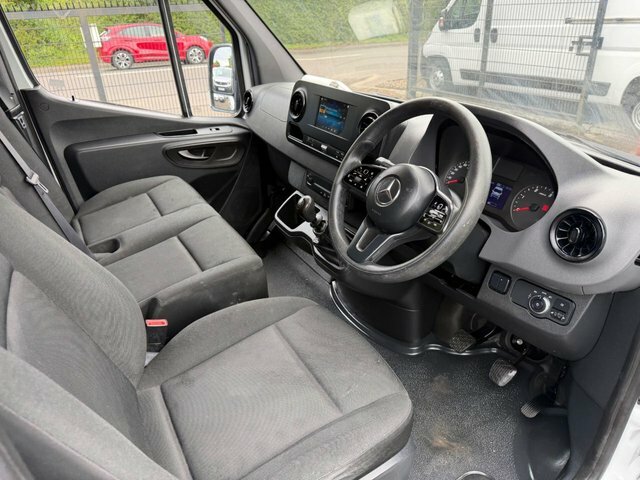 Mercedes-Benz Sprinter 314 Cdi Panel Van White #3