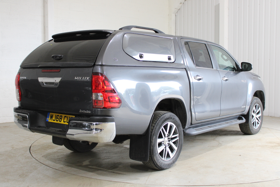 Toyota HILUX Hi-luxury Invincible D-4d 4Wd Double Cab MJ68CUG #3