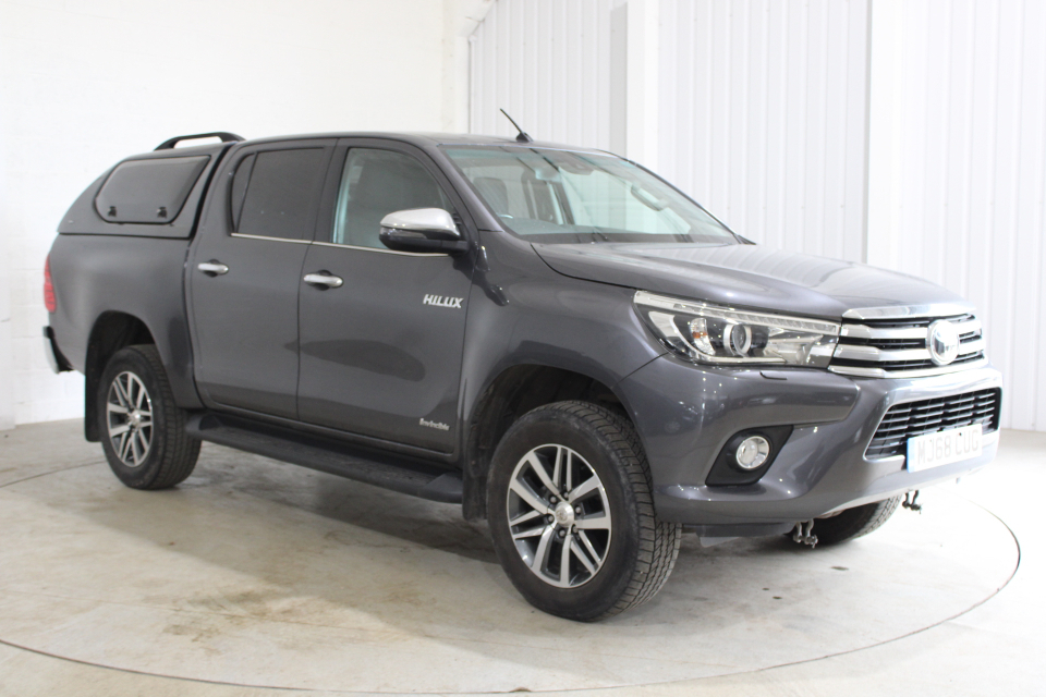 Toyota HILUX Hi-luxury Invincible D-4d 4Wd Double Cab