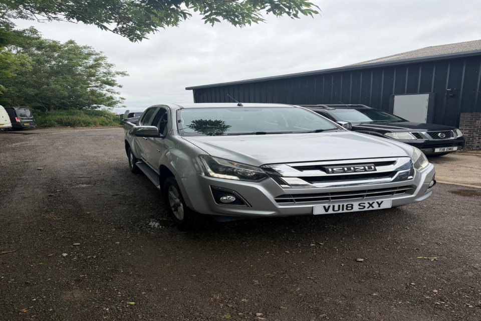 Isuzu D-Max D-max Yukon