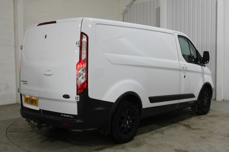 Ford Transit Custom 300 L1 Fwd 2.0 Ecoblue 170Ps Low Roof Trail Van HT71WYV #3