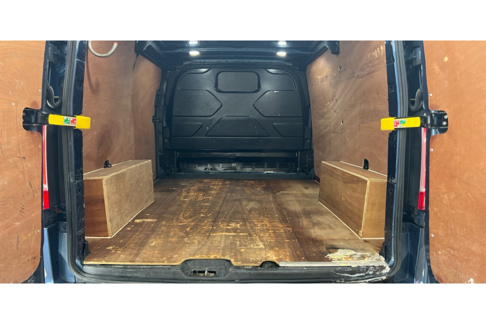 Ford Transit Custom Custom 2.0 Ecoblue 170Ps Low Roof Limited Van Orange #7