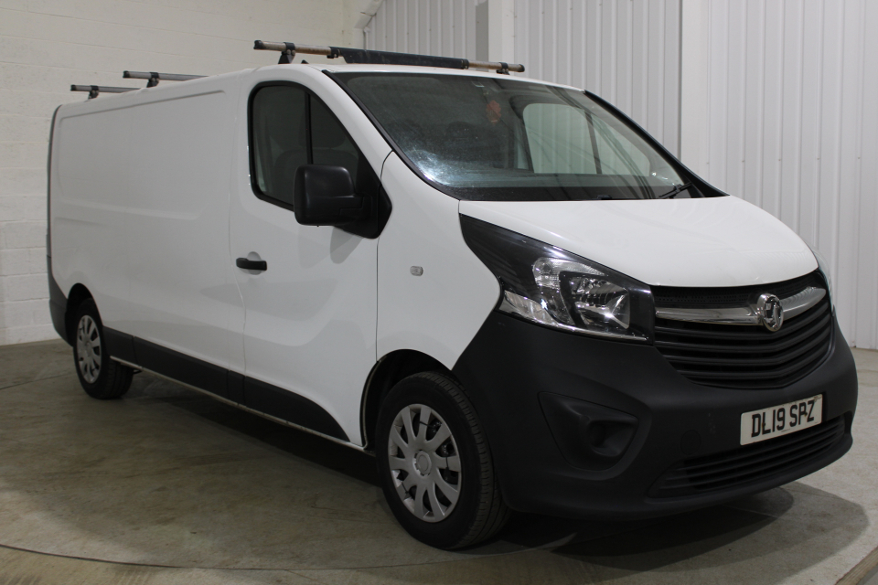 Vauxhall Vivaro Panel Van 1.6 Cdti 2900 Sportive L1 H1 Euro 6 Silver #1