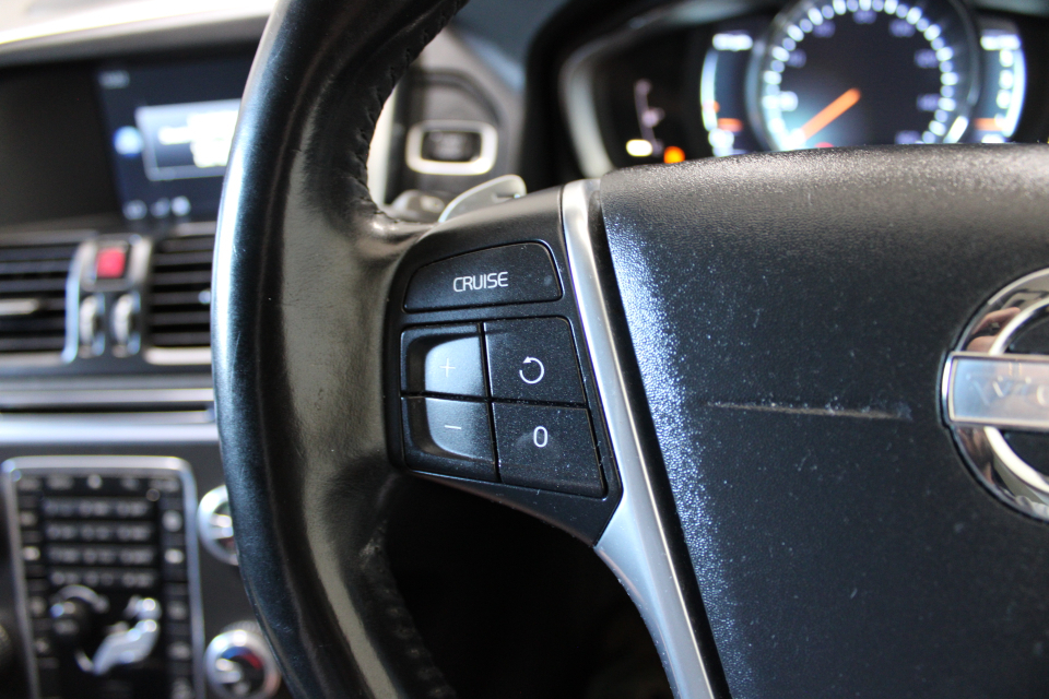 Volvo XC60 Xc60 Se Luxury Nav D4 Awd Silver #19