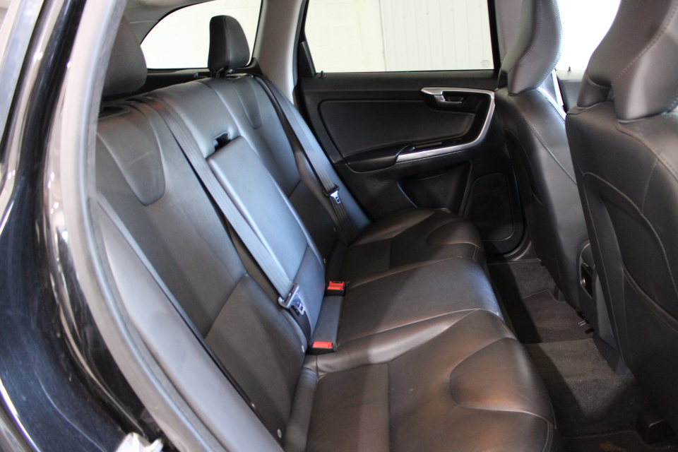 Volvo XC60 Xc60 Se Luxury Nav D4 Awd Silver #12