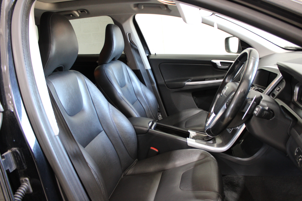 Volvo XC60 Xc60 Se Luxury Nav D4 Awd Silver #10