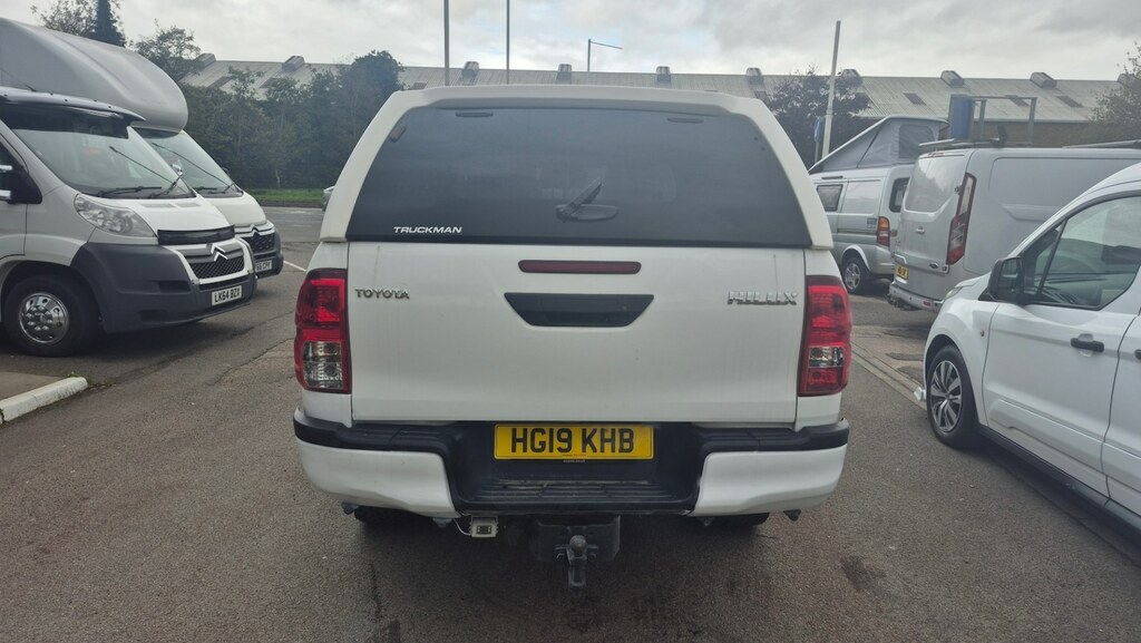 Toyota HILUX Active Dcab Pick Up 2.4 D-4d HG19KHB White #5