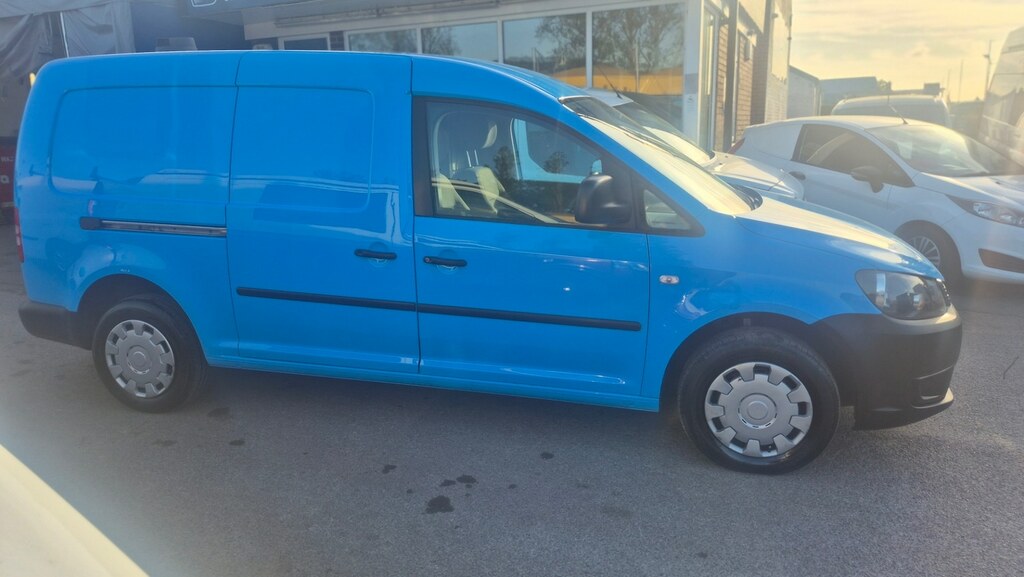 Volkswagen Caddy 1.6 Tdi 102Ps Startline Van Blue