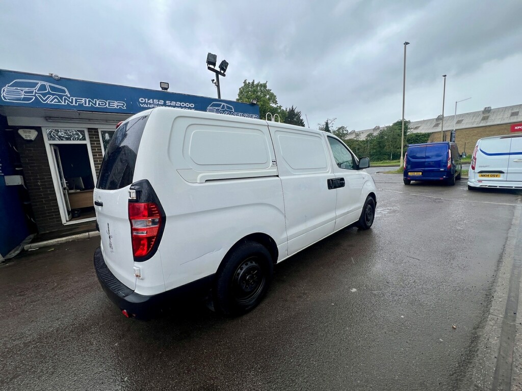 Hyundai iLoad 2.5 Crdi 116Ps Classic Van White #6