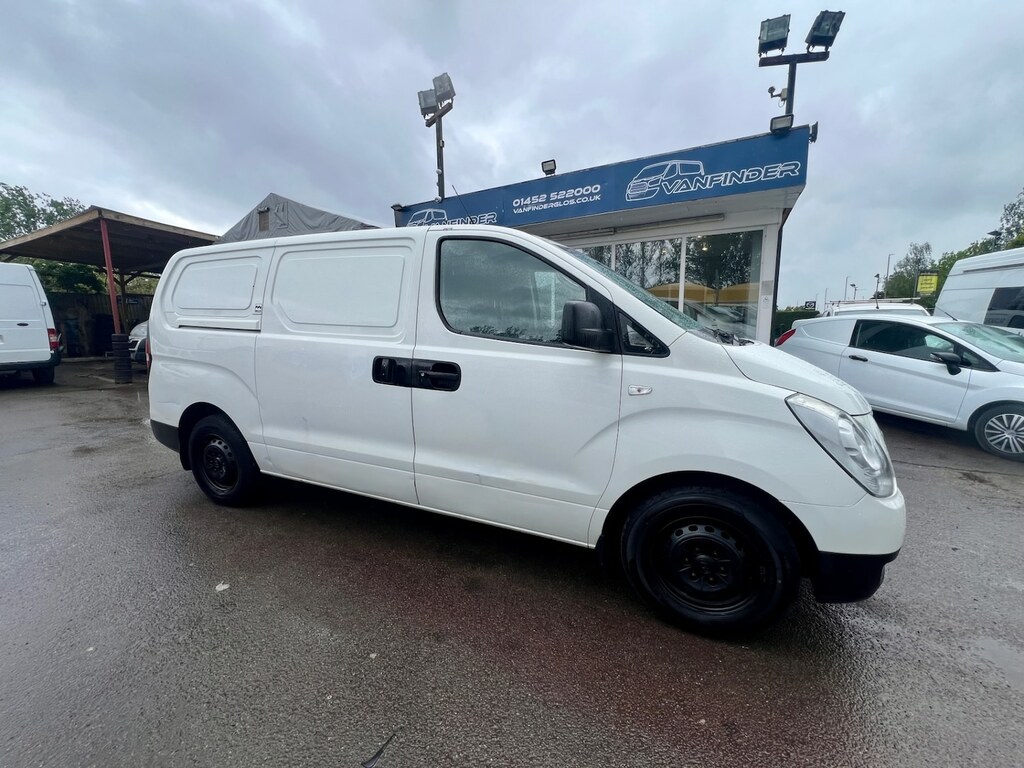 Hyundai iLoad 2.5 Crdi 116Ps Classic Van White #4