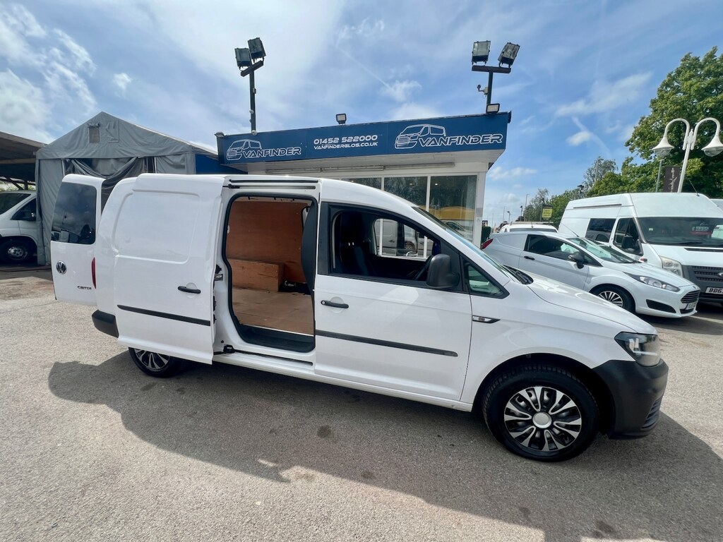 Volkswagen Caddy Maxi 2.0 Tdi Bluemotion Tech 102Ps Startline Van GJ17YSW White #4