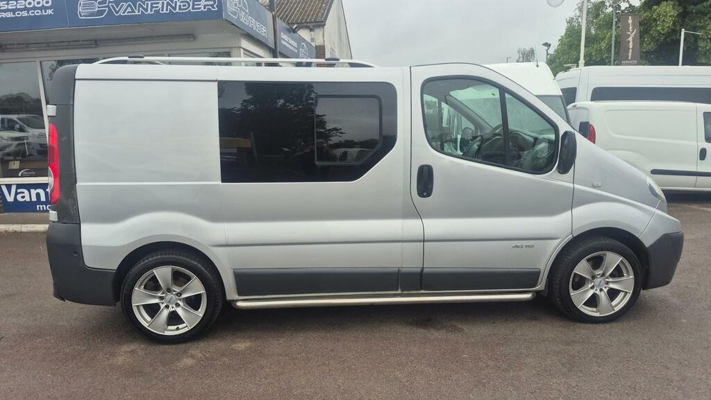 Renault Trafic Sat Nav U4823 White #8