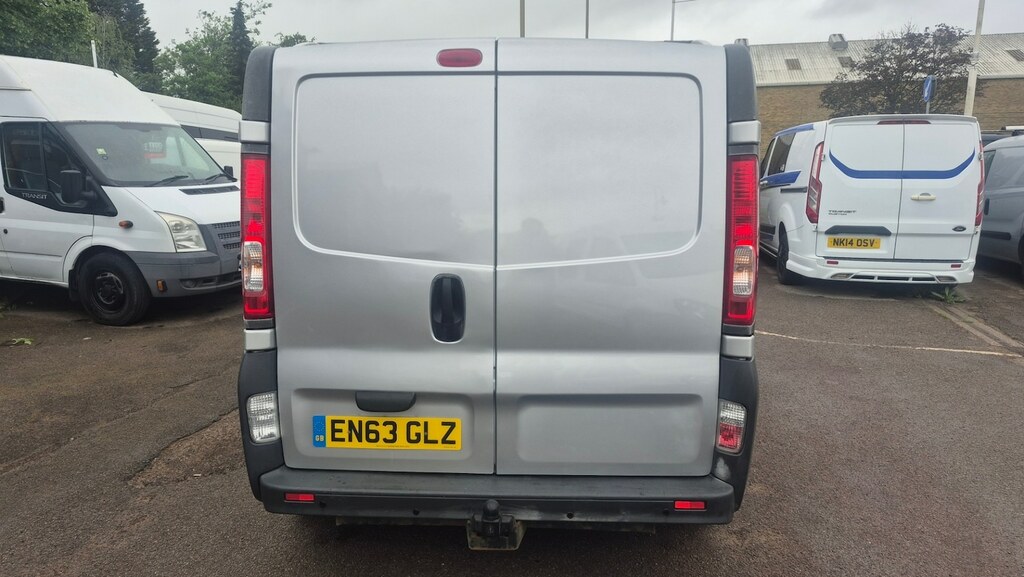 Renault Trafic Sat Nav U4823 White #7