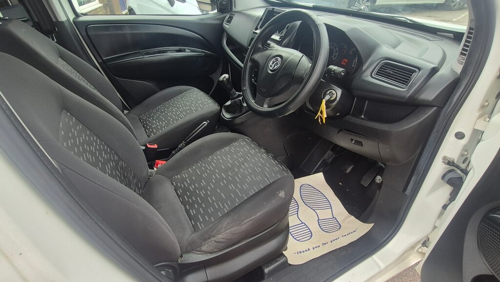 Vauxhall Combo 2000 1.3 Cdti 16V H1 Van White #5