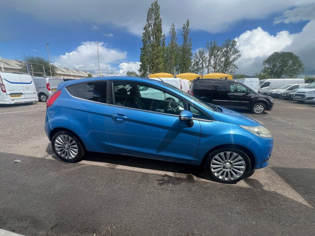 Ford Fiesta 1.4 Titanium Blue #2