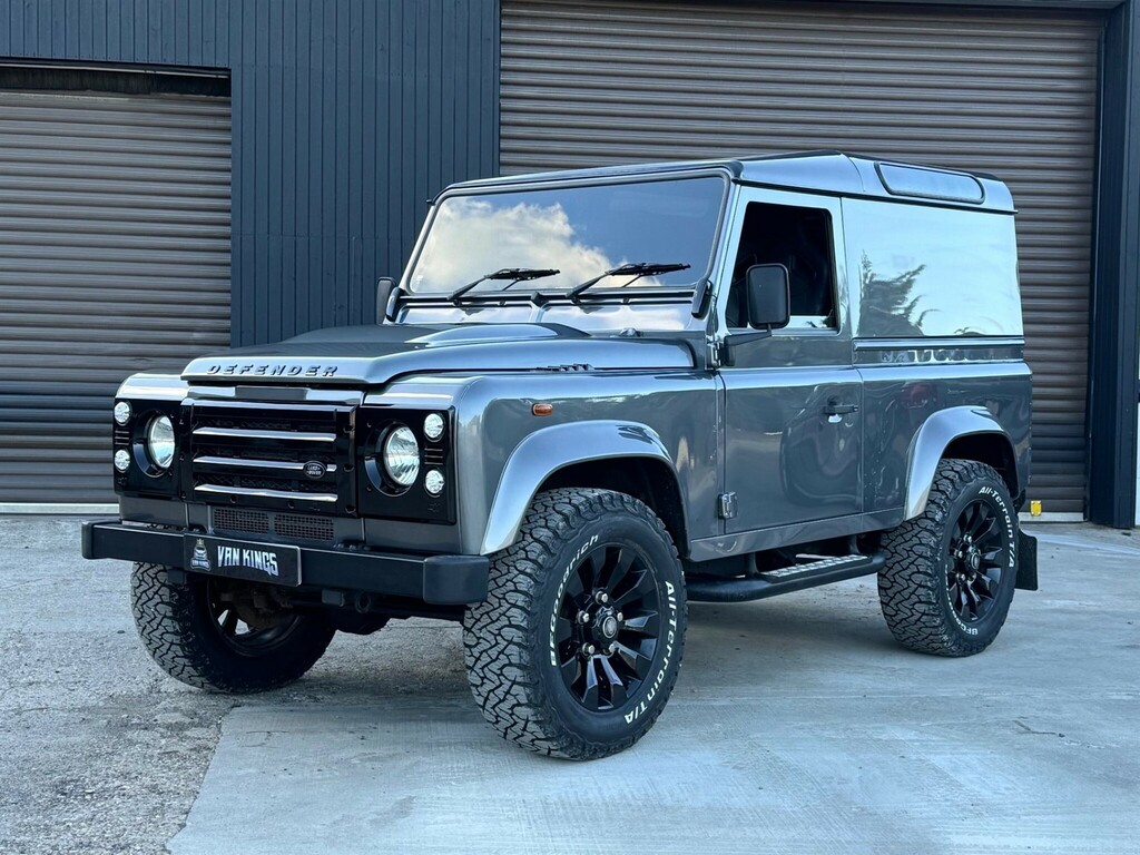 Land Rover Defender 90 2.2L County Green #14