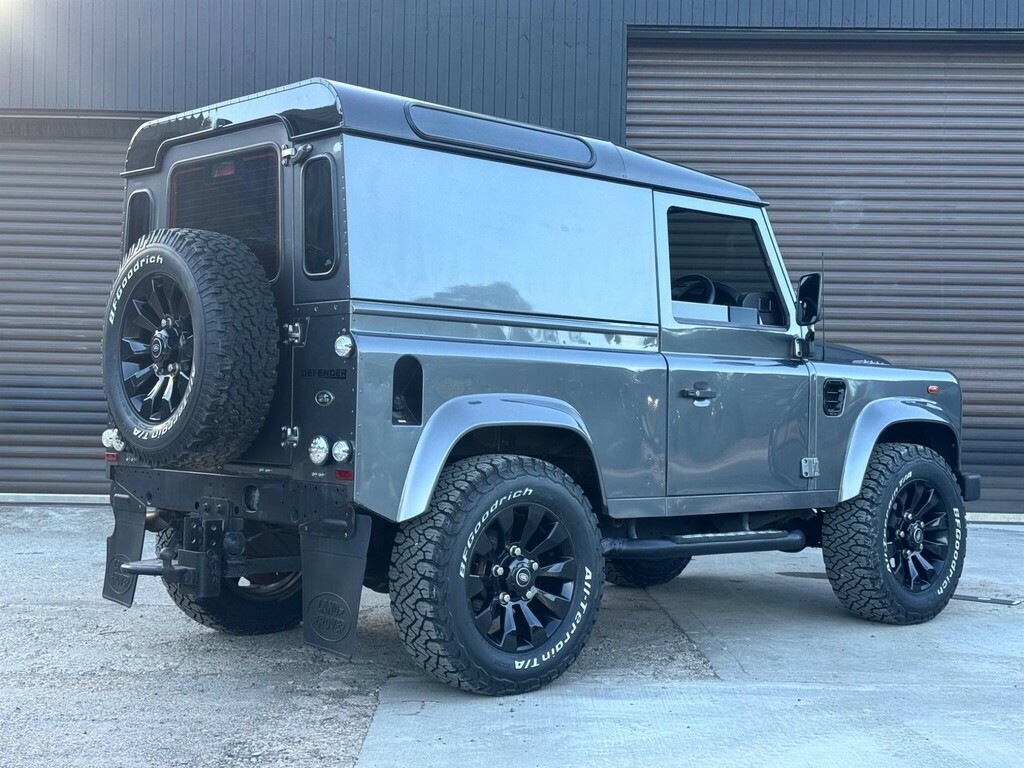 Land Rover Defender 90 2.2L County Green #7