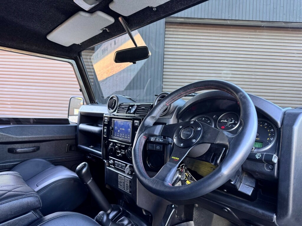 Land Rover Defender 90 2.2L County Green #20