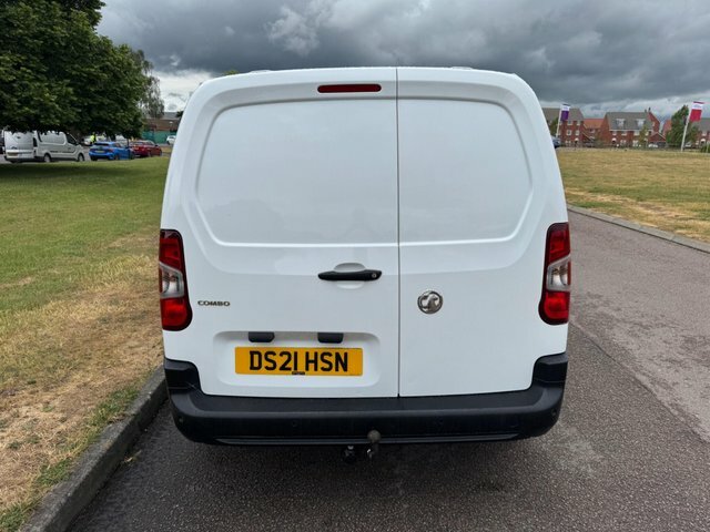 Vauxhall Combo 1.5 Turbo D 2300 Dynamic L2 H1 Euro 6 White #6