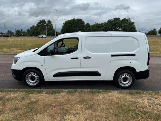 Vauxhall Combo 1.5 Turbo D 2300 Dynamic L2 H1 Euro 6 White #4