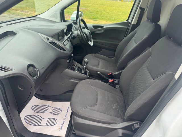 Ford Transit Courier Courier White #14