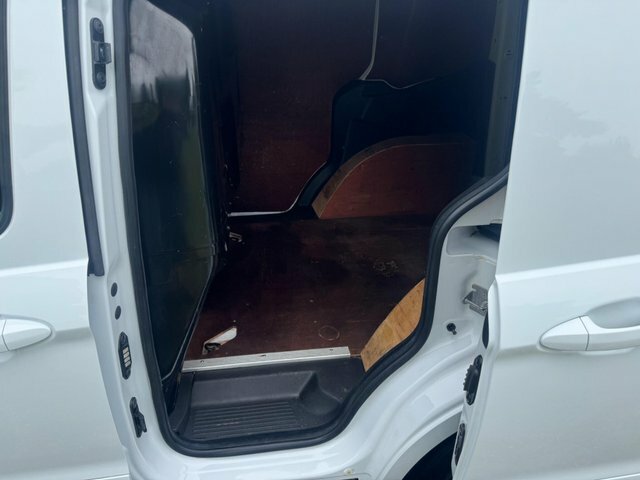 Ford Transit Courier Courier White #15