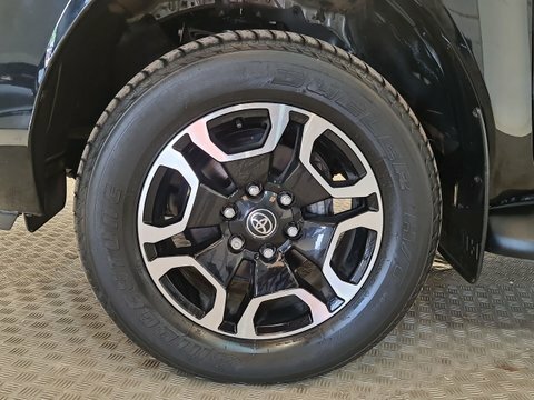 Toyota HILUX 2.8 D-4d Invincible HF22XJY #6