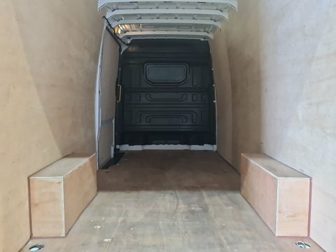 Volkswagen Crafter 2L Startline White #11