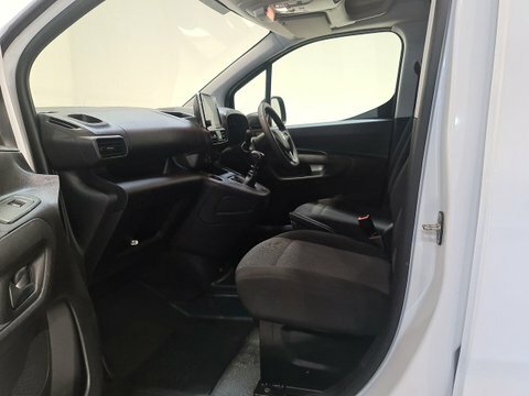 Vauxhall Combo 1.5 Turbo D DS23XYE #6