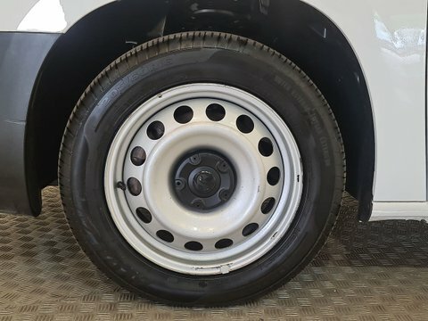 Vauxhall Combo 1.5 Turbo D DS23XYE #5