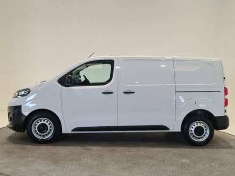 Vauxhall Vivaro 1.5 Turbo D DT73OPZ  #3