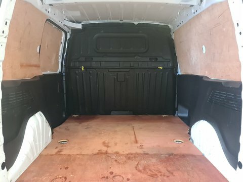 Vauxhall Combo 2300 1.5 Turbo D 100Ps H1 Dynamic Van White #11