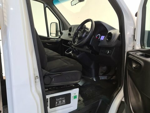 Mercedes-Benz Sprinter Progressive White #9