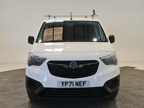 Vauxhall Combo 1.5 Turbo D YP71NEF #2