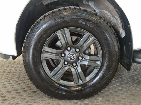 Toyota HILUX 2.4D Icon 4Wd  #5