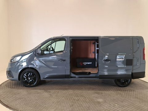 Renault Trafic Business Grey #7