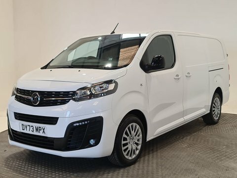 Vauxhall Vivaro 1.5 Turbo D DY73MPX #3