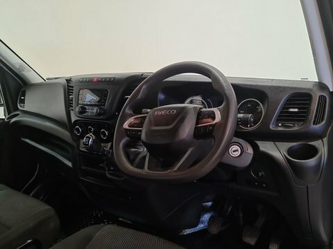   900 Euro 5  #16