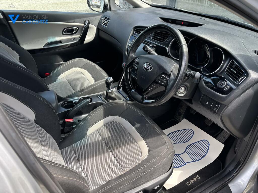 Kia Ceed 3 Silver #4