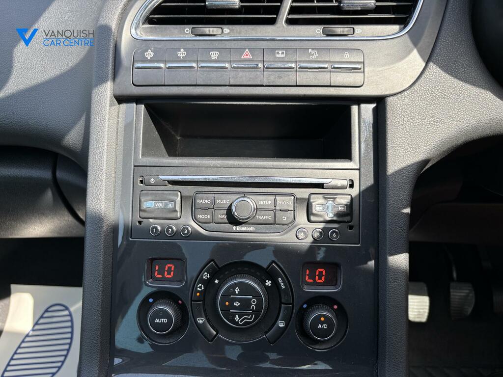 Peugeot 5008 Mpv Blue #35