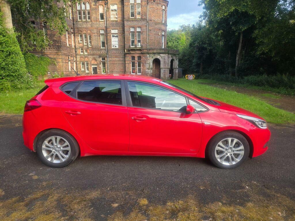 Kia Ceed 1.6 Crdi Ecodynamics 2 Sportswagon Euro 5 Ss Silver #4