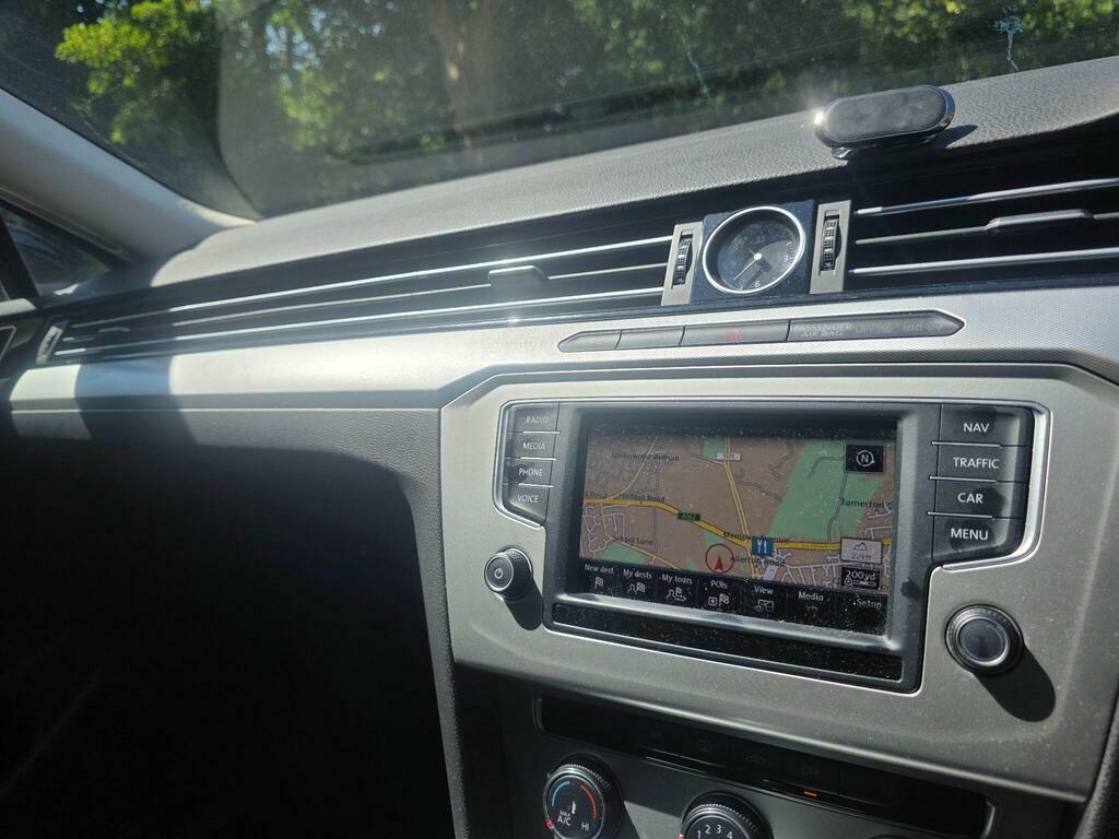 Volkswagen Passat   #34