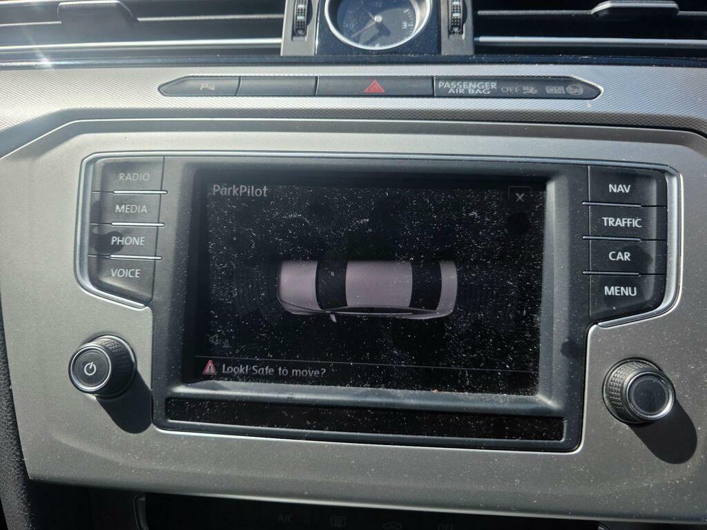 Volkswagen Passat   #36
