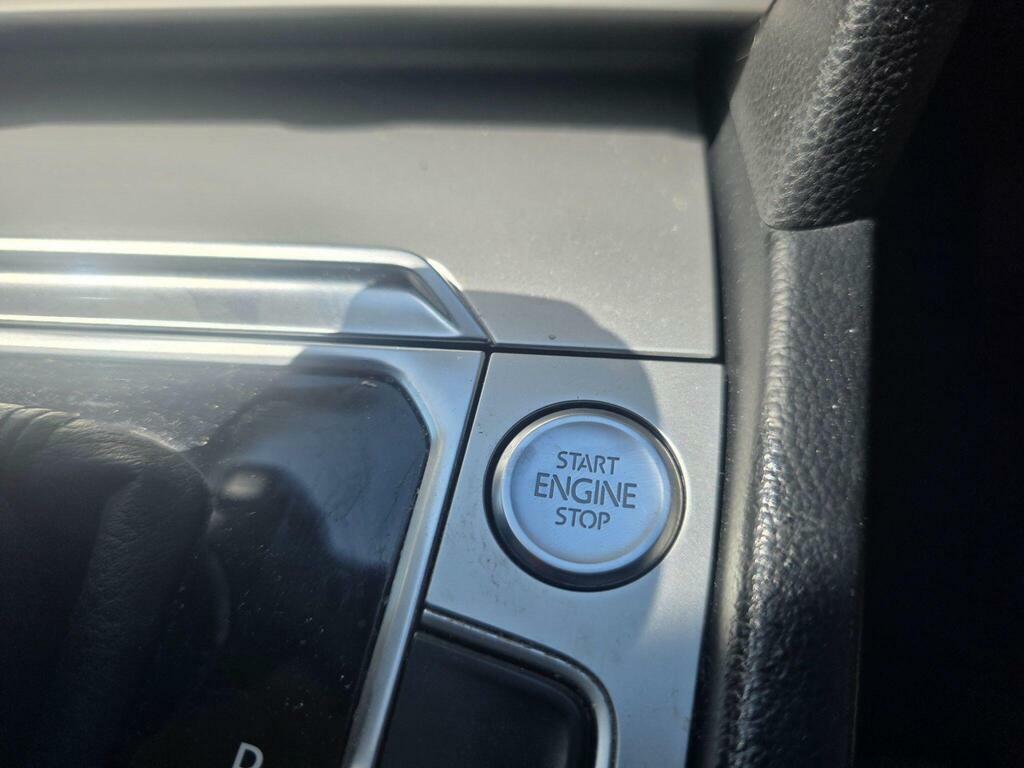 Volkswagen Passat   #31
