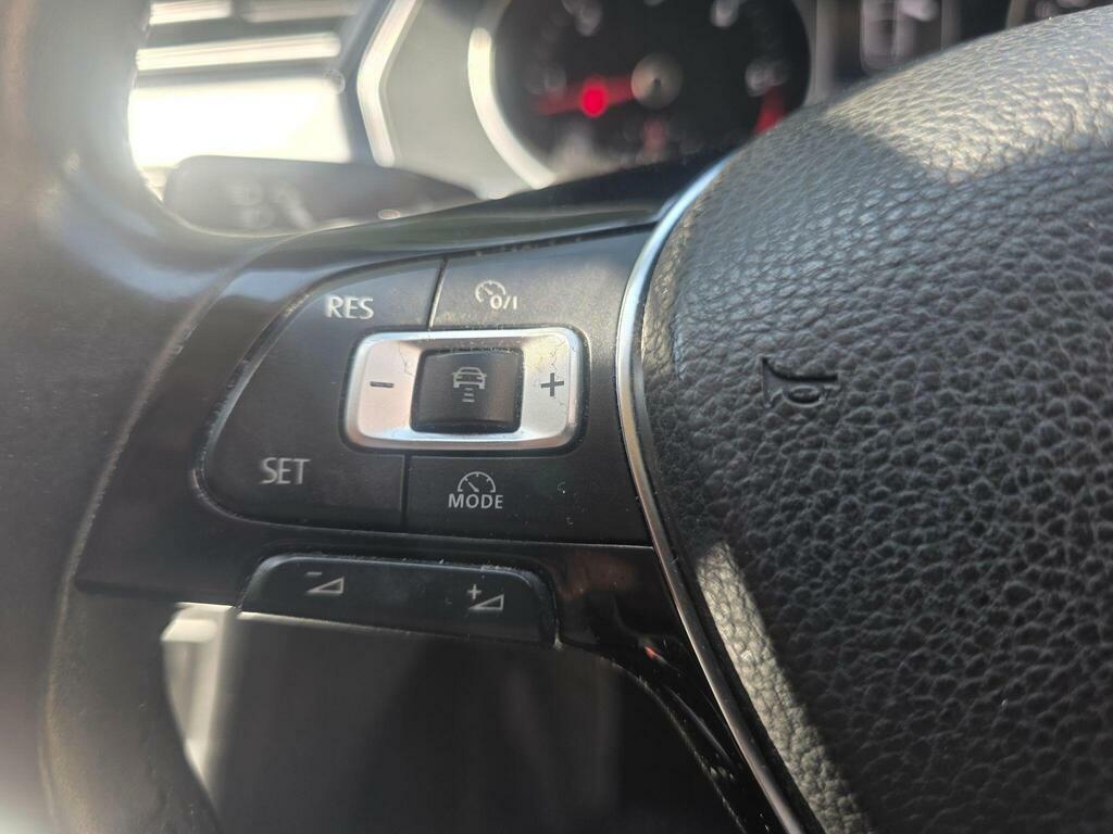 Volkswagen Passat   #33